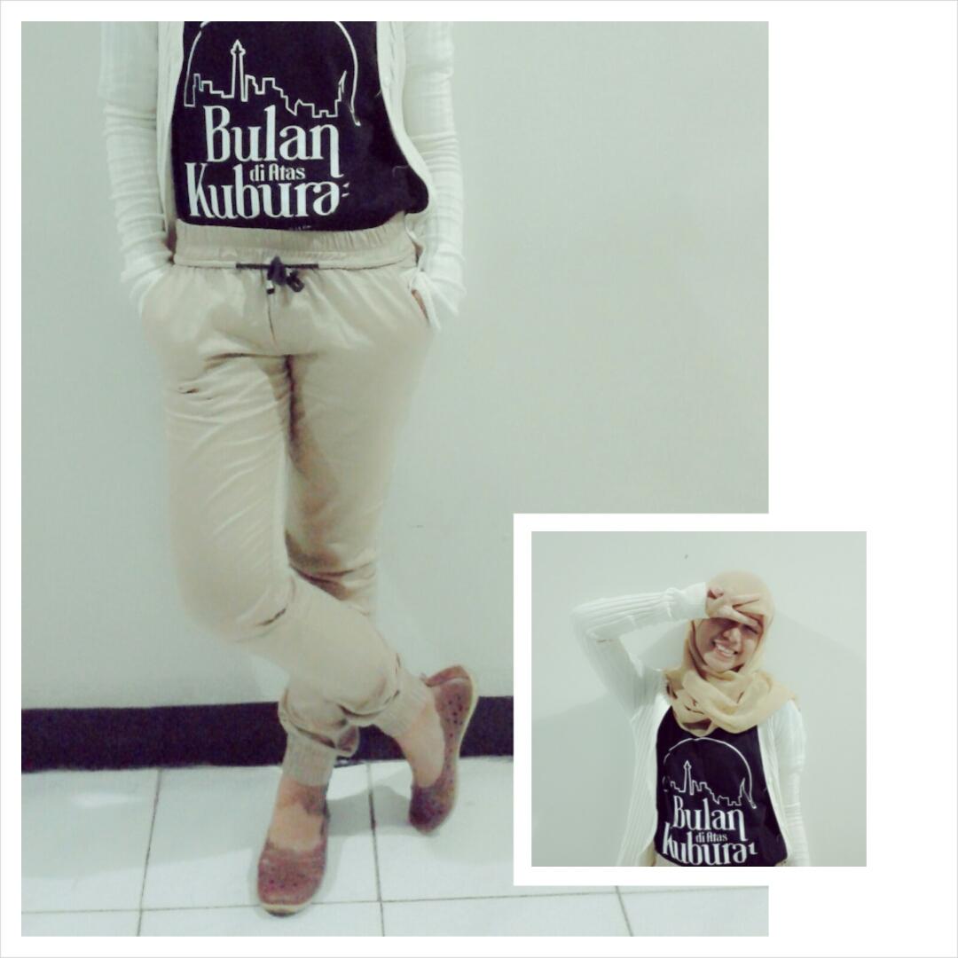 deasy0311's tweet photo. Makin keceh sama t-shirt keceh ini. Thank you @BDAK_Film :)) http://t.co/UmMMRaiuGs