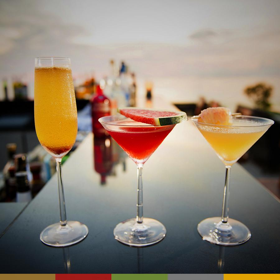 Mix9grados's tweet photo. Al bartender le importa tu opinion, eso lo ayuda a mejorar #Tips9Grados http://t.co/7hQyIcRoha
