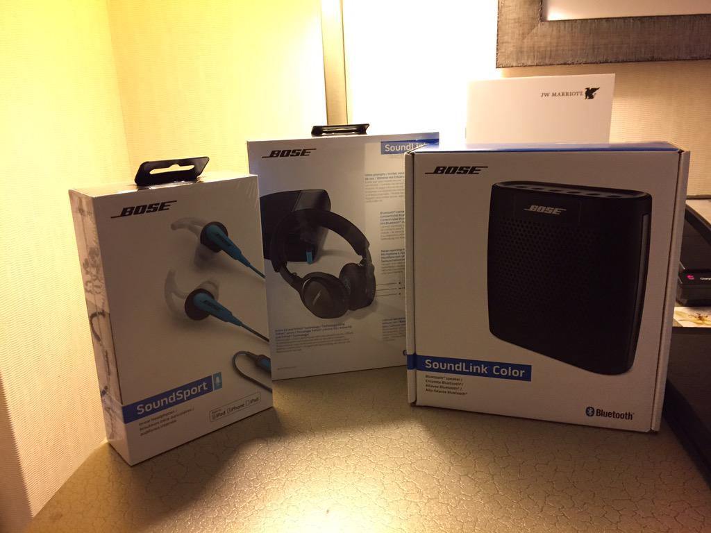 MoveTheSticks's tweet photo. Huge thank you to @Bose for the draft week gifts! Best headphones on the market. http://t.co/O7i0kzzWnO