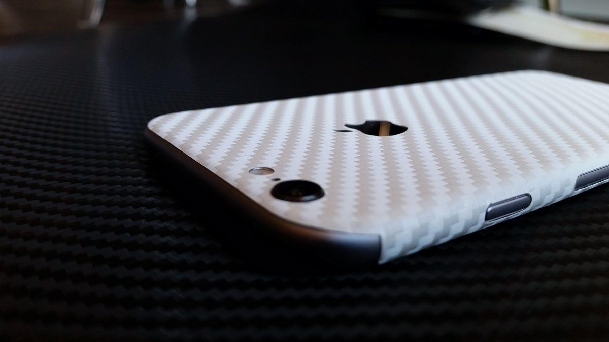 DeviceWraps tweet picture