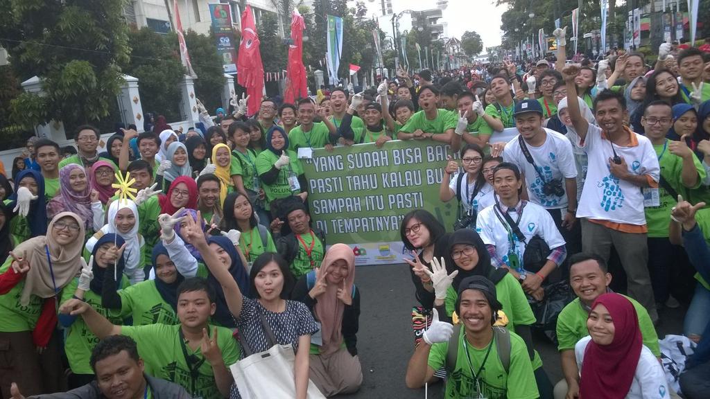#GerakanPungutSampah tweet media