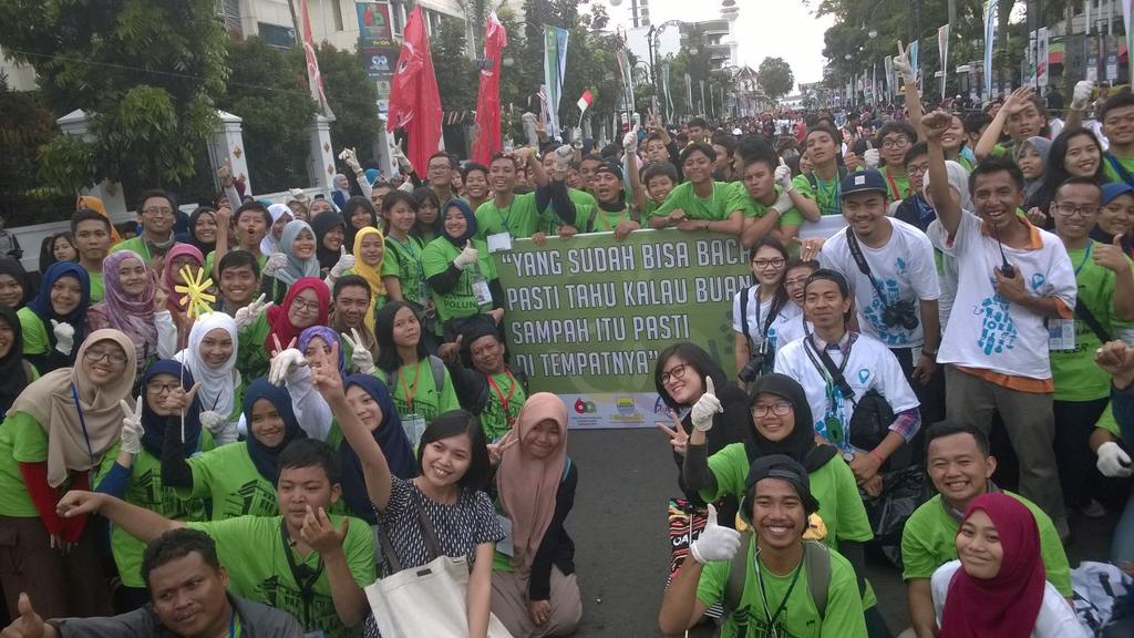 #GerakanPungutSampah tweet media