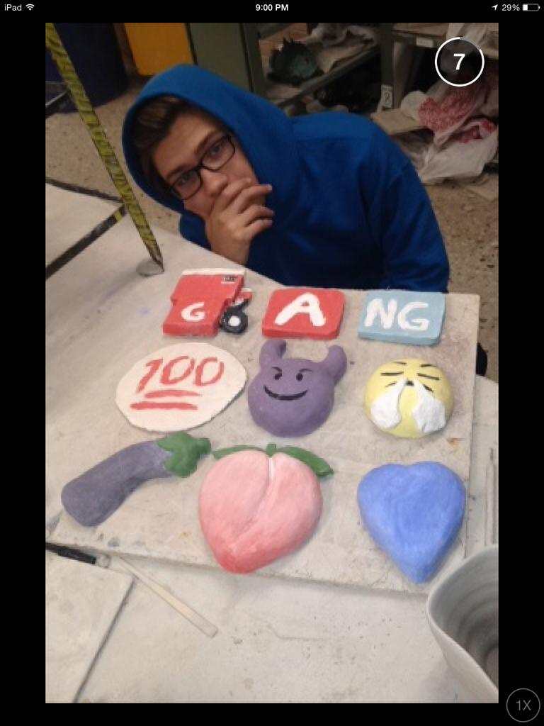Sir_Rock_Boy's tweet photo. @Jakethebop snapped! #PotteryGrind 😈🍑🍆😤💙⛽️🅰🆖💯 http://t.co/J7IAxhLjEQ