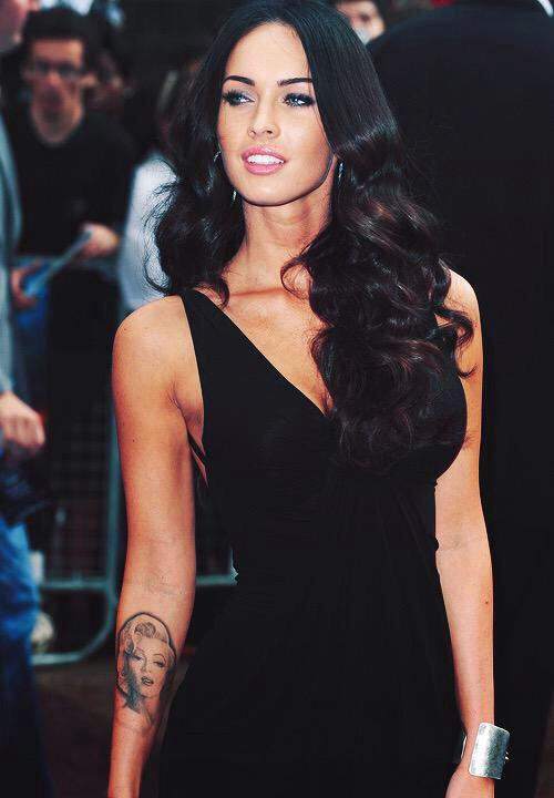 OfficiaIBaddies's tweet photo. Megan Fox 😍💕💦 http://t.co/kJZ6vBiZTL