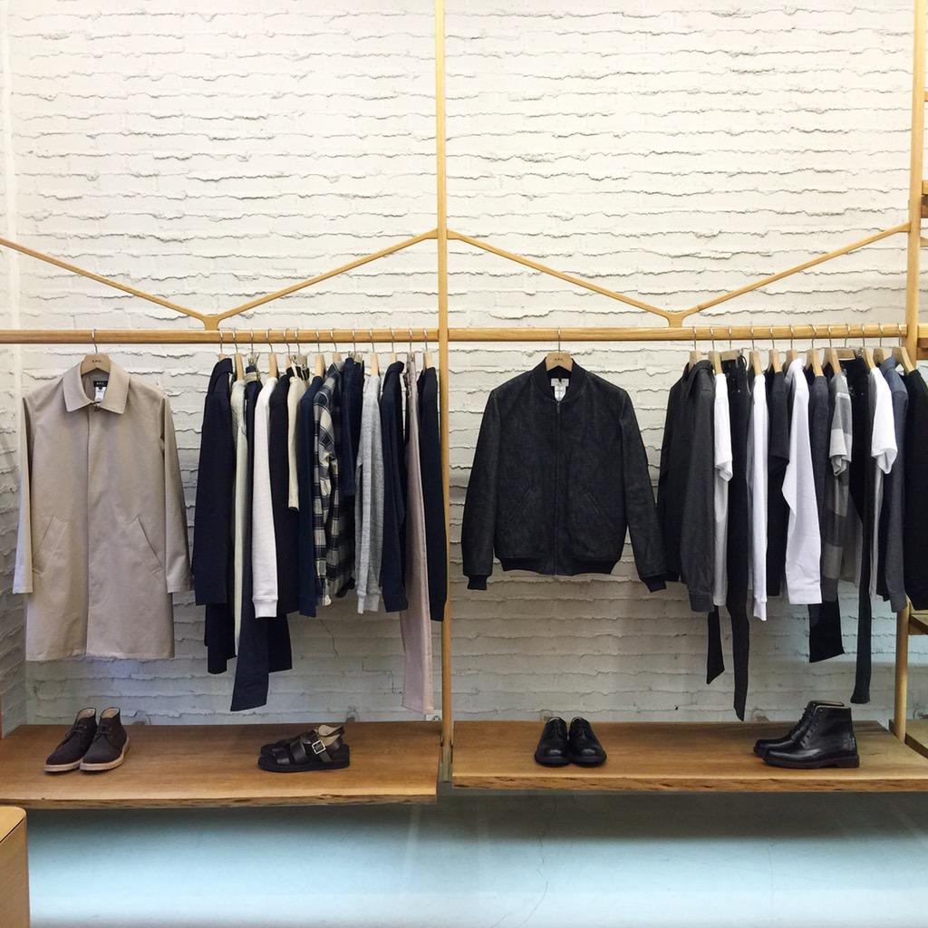 APC_KOREA's tweet photo. A.P.C. 홍대 매장의 모습입니다. 
지금 매장에 방문하셔서 다양한 15 S/S 상품을
만나보세요. http://t.co/YU88HQ9Jd3 http://t.co/jC6noeATb5