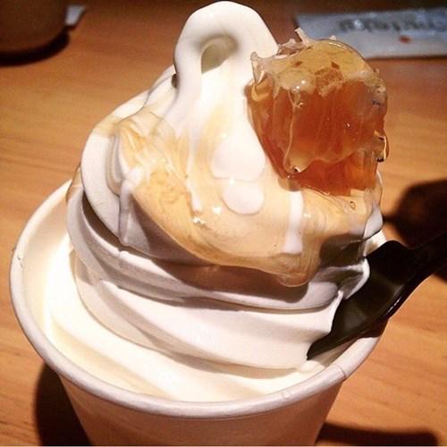 OpenRiceTH's tweet photo. รวม 6 ร้านไอศกรีมรังผึ้ง ชิคกว่านี้ไม่มีอีกแล้ว >> http://t.co/d4c346FYxK #openriceth #อร่อยไปแดก #อร่อยนะรู้ยัง http://t.co/NldjKVywT2