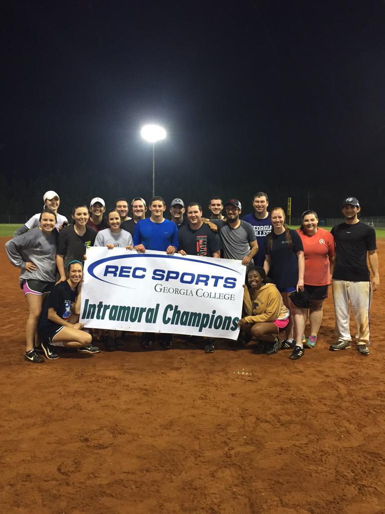 GCWellnessRec's tweet image. Coed B softball champs BCM