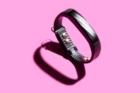 WIRED's tweet photo. Our review of Jawbone's wildly ambitious, terribly flawed Up3 http://t.co/wqMXQReJKm http://t.co/Z7MqS2iyqD