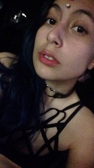 My lip plumper of choice? Hot wings. http://t.co/xpj7eBgAr5<a href="/tag/findom"class="tags"><span>#findom</span></a>