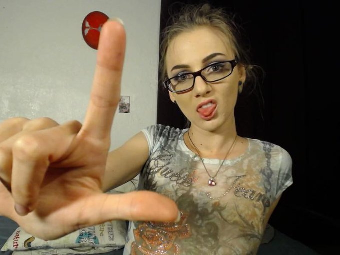 if ur a loser &amp; u know it, clap ur hands by @CammingCouple - http://t.co/wcSp1ZFePf @manyvids #manyvids<a class="tags" href="/tag/cammingcouple">@cammingcouple</a><a href="/tag/camgirl"class="tags"><span>#camgirl</span></a><a href="/tag/manyvids"class="tags"><span>#manyvids</span></a>