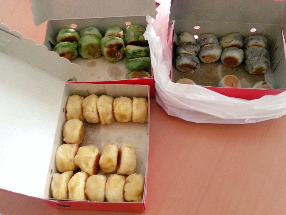 Oleh-oleh dari narasumber. Terima kasih mbak Rizkie Nurindiani. 😊 #bakpia