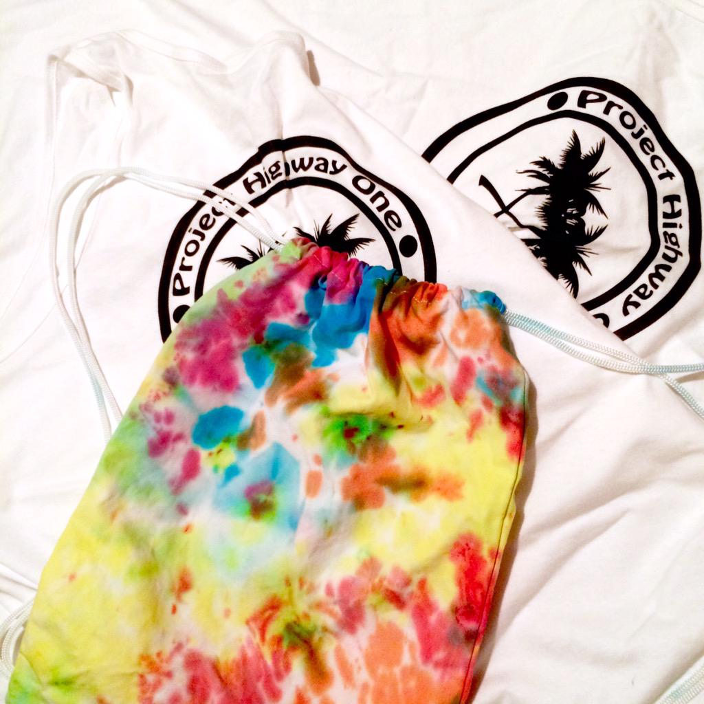 ProjectHighway1's tweet image. We now have tee's, women's tanks and men's tanks in tie dye for $20! Also selling drawstring bags for $18