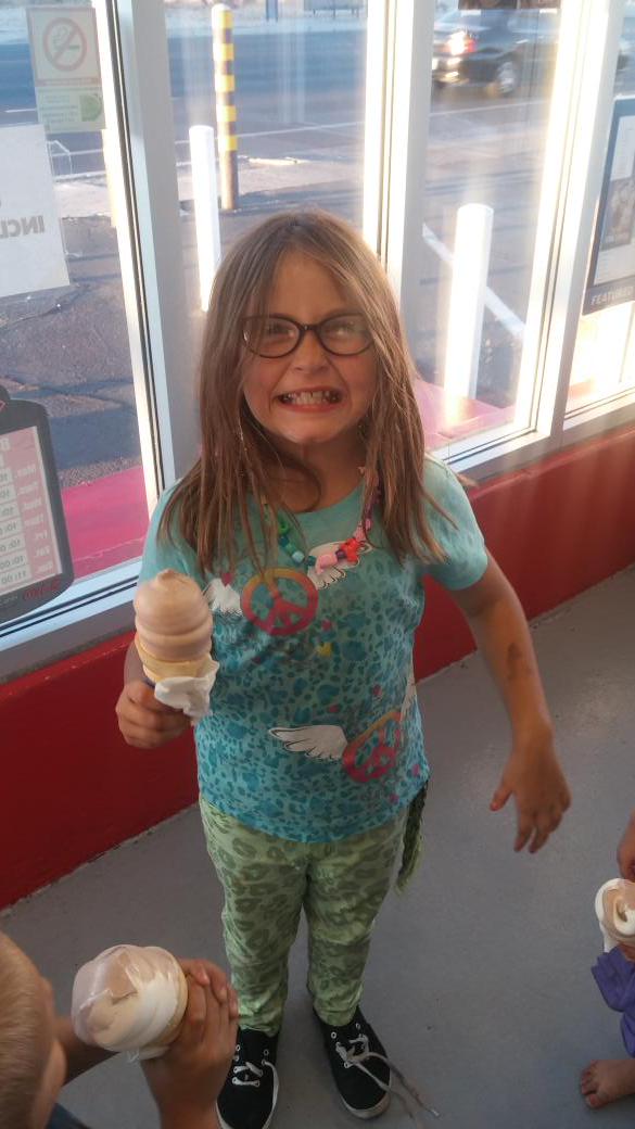 DcDclark1975's tweet image. at national van lines we have great lives and great jobs.had ice cream and movie day with my grand kids awesome fun!