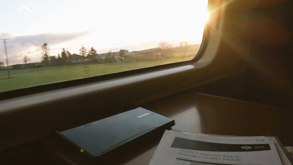 graemechordlis's tweet photo. Bound for London! #MOOCsNetwork #greenray @QAAtweets http://t.co/o55lJYYRo4
