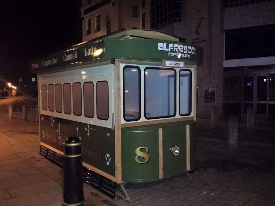 Look what's arrived on Quay Point last night! Alfresco! Details: barbicanwaterfront.com/2015/04/20/alf… Thanks Ivor <a href="/TheMayflowerHub/">The Mayflower Bar</a>