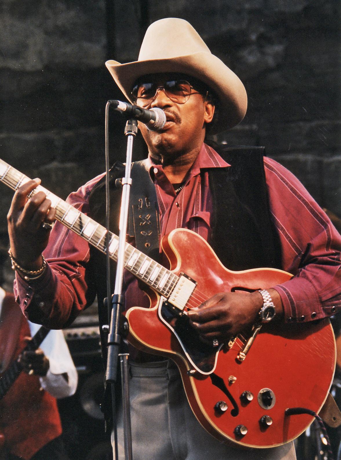 Great performer of OTIS RUSH  today, turns 80. HAPPY BIRTHDAY OTIS! 
