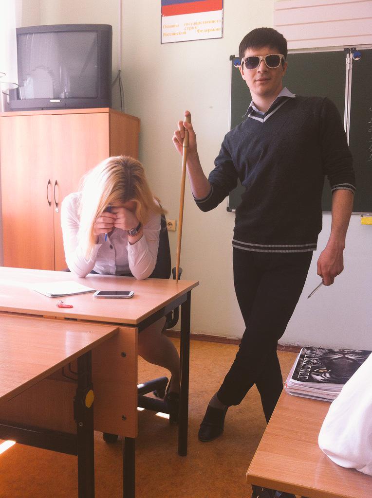 alinaa_98_'s tweet photo. Веселые школьные будни😎🙈 http://t.co/u93gfx0Var
