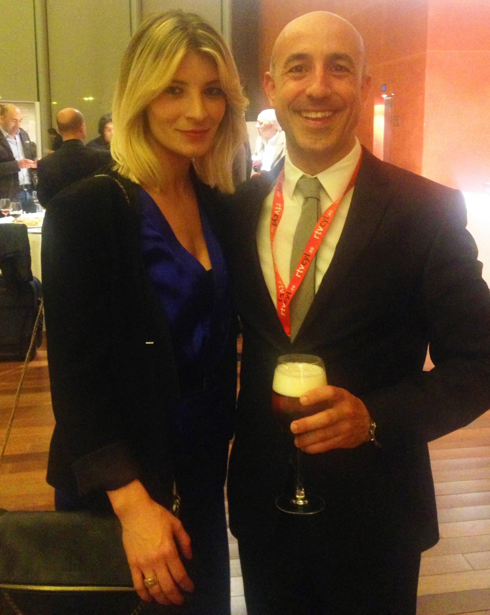 afashiondistrict.com/post/117646471… 
#gala @rtvcyl <a href="/cristinacamell/">Cristina Camell</a> <a href="/luyk_e/">Estefania Luyk</a> <a href="/BlancaFraile/">Blanca Fraile</a> @ZedLyon <a href="/la8soria/">La 8 Soria</a>