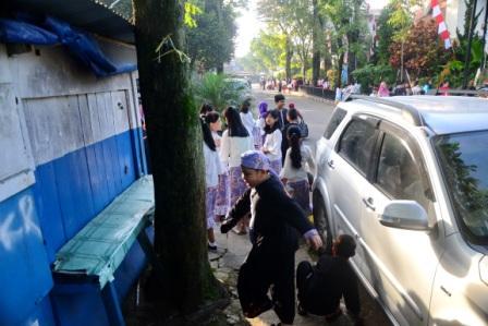 sdbpiyes2's tweet photo. Semangat Rebo # GPS .
@ridwankamil,@OdedMD,@GPSbdg,@disdik_bandung,@aheryawan,@DiskominfoBdg,@se_bdg,@pietdoank http://t.co/CYLWxaWA0u