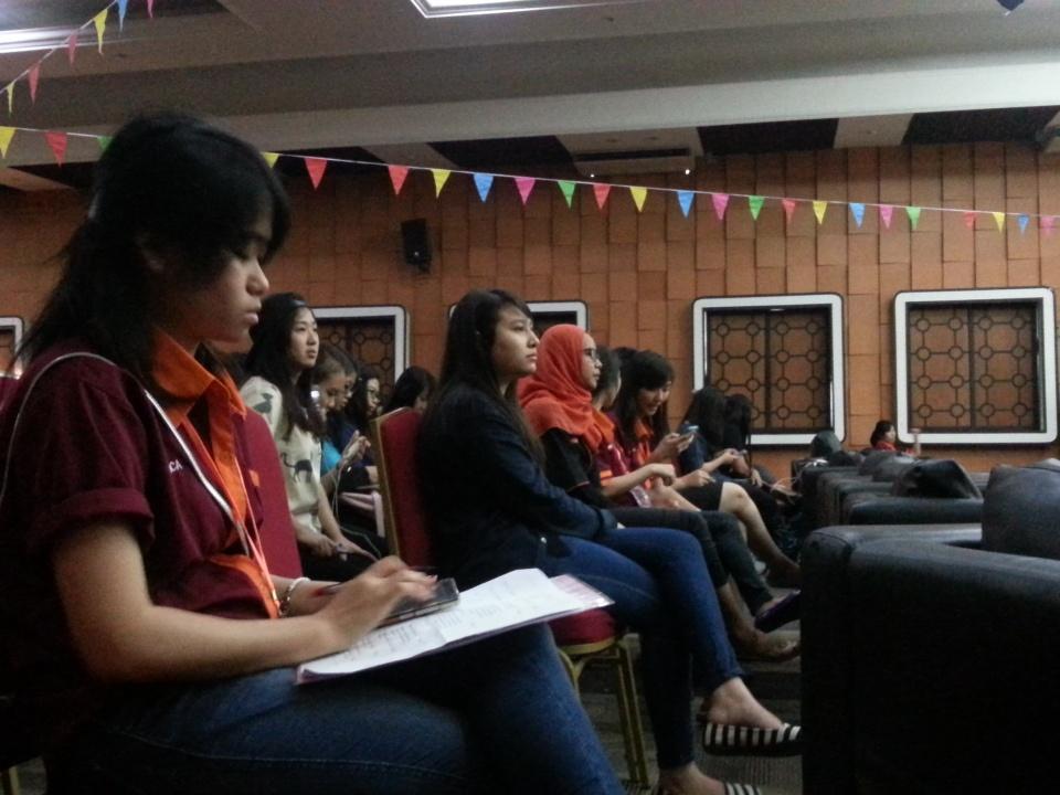 TEPUK TANGAN MERIAH!