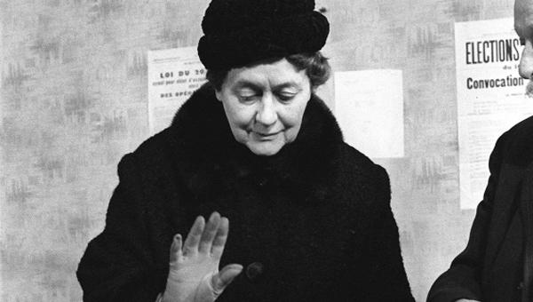 franceinter's tweet photo. 29 avril 1945 | Droit de vote des femmes : "J'ai senti la fin d'une injustice" http://t.co/oezl1o5VjE  #Votedesfemmes http://t.co/SbhPvzO5Vo