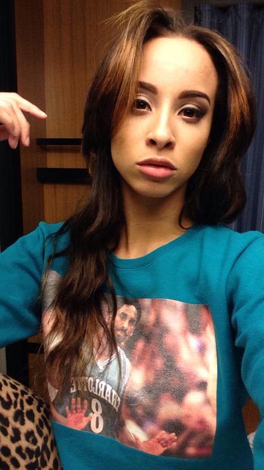 Goodnight 🍁 http://t.co/dYTxg73y56<a href="/tag/mo%C3%A9t"class="tags"><span>#mo&eacute;t</span></a>