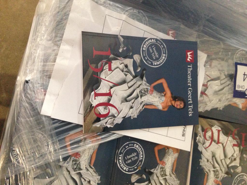 GeertTeis's tweet photo. Jaaaaa! De nieuwe brochure is binnen! Let op uw brievenbus! http://t.co/9bkbtdRJKq