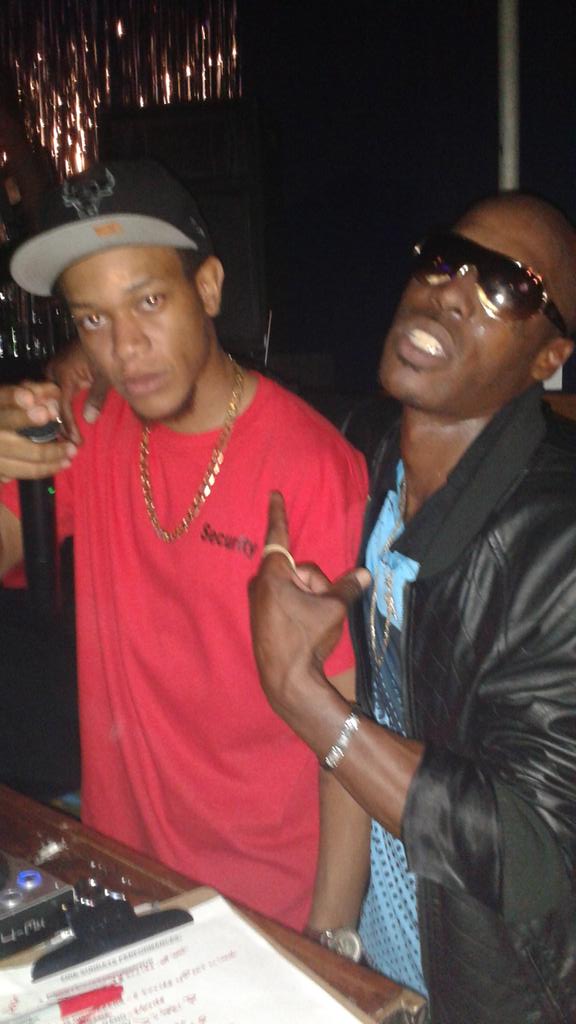 RoKingOfDaO's tweet photo. #COCOFREESTYLE #KINGOFORLANDO VIDEO SHOOT: http://t.co/YarEvUze98 wit @DjLooch http://t.co/PI0tchzQX5