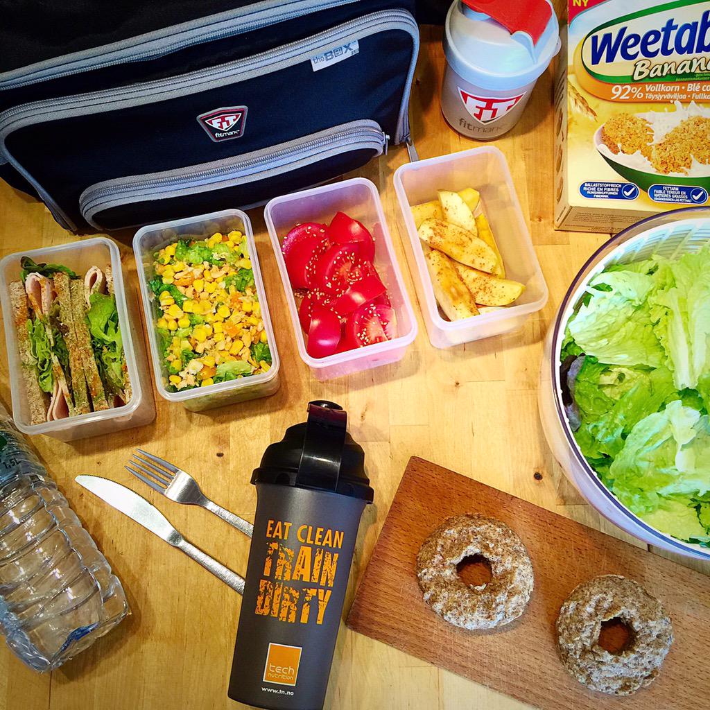papageekendeb's tweet photo. Ready! 😋🍴👜👍🏻 #Anticipation @fitmarkbags #TheBoxLG #Motivation #Healthy #Fitness #MealPrep http://t.co/fUlGrHSL22