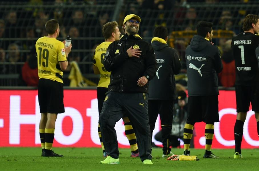 SportTimeBE's tweet photo. Dortmund se qualifie pour la finale de la coupe d'Allemagne face au Bayern de Munich. (1-1 et 2-0 après T.A.B.) http://t.co/vO8BykDtFW