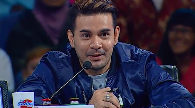 Indosiar's tweet photo. Lihat sweet moment Uda @DA2_BENIQNO di #Dacademy2! Klik video, http://t.co/DxK5DIjwf9 http://t.co/g2tIY56CZY