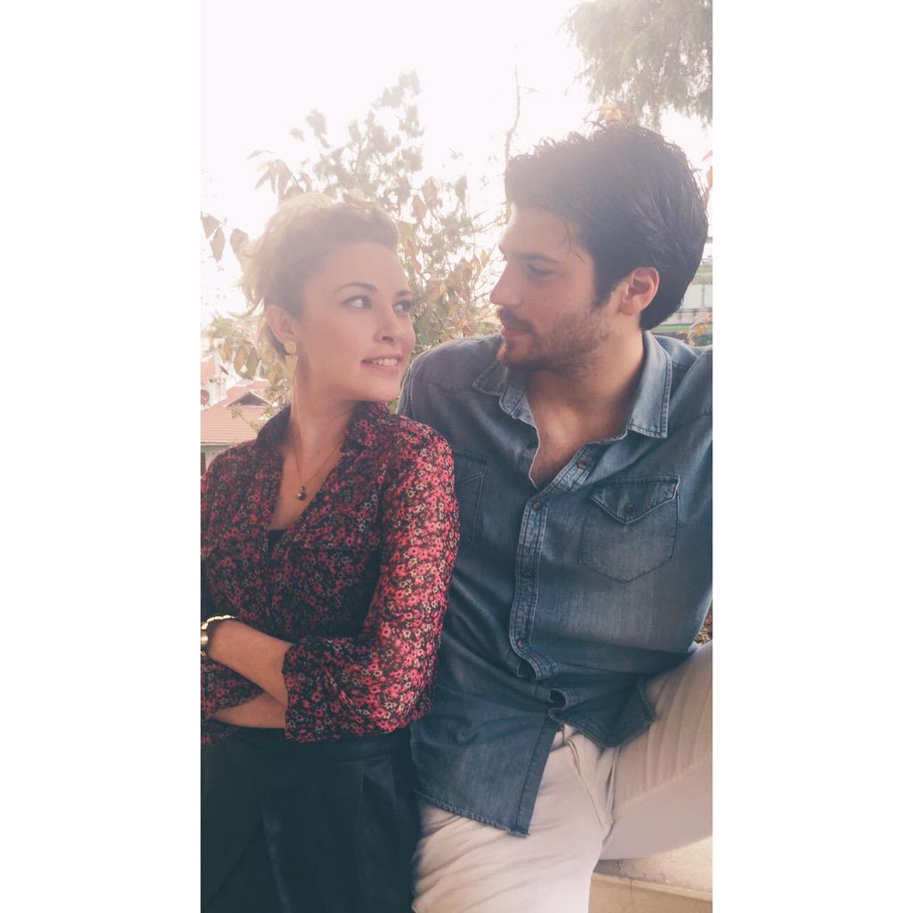 cineenyapim's tweet photo. #nedenbirlikteyiz #kimkiminlenerede http://t.co/dS8ee74GB2