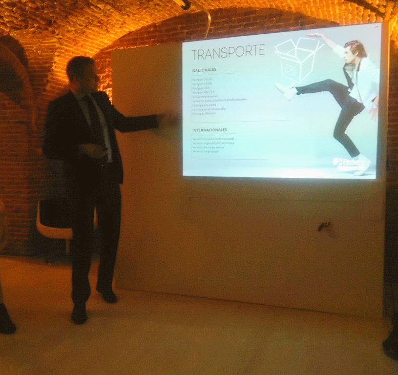 DIRyGE's tweet photo. Seguimos en #eCOMDIRyGE con Francisco Toledo Romero, Director General de @RedyserResponde http://t.co/lKbYVfjpED