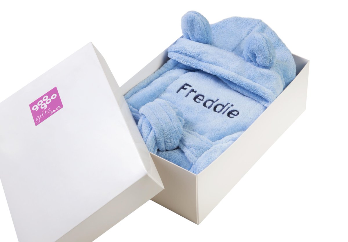 googoogifts's tweet photo. Our top Christmas gift again! Keep your little one cosy and warm with this fab personalised bathrobe #MyFirstXmas https://t.co/hoV7nMs7yH