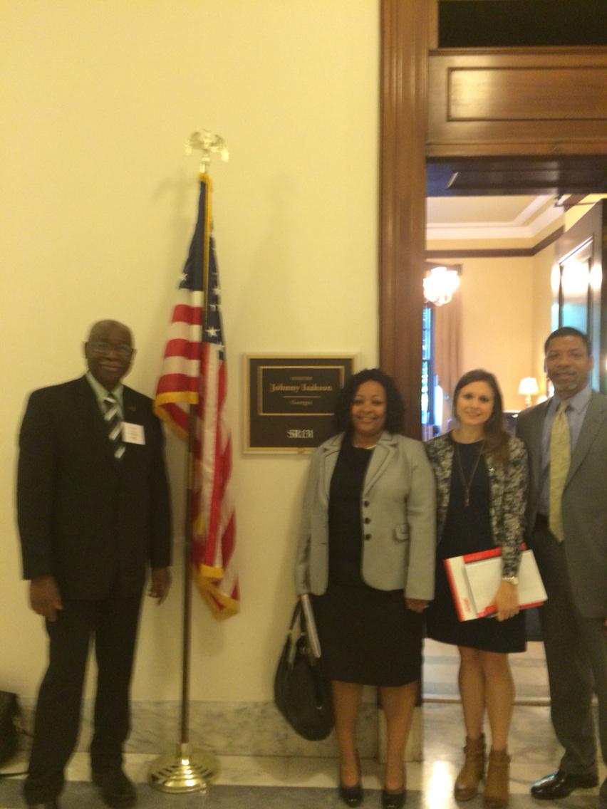 gtannerGA's tweet photo. AARPGA advocating for the 50+ community on the Hill. #AARP2015#AARPGA#AARPSERCS http://t.co/w22PEEXvE6