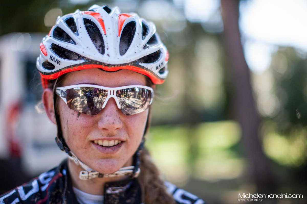 Collezione d'azzurro per <a href="/gretaseiwald/">Greta  Seiwald</a> ancora in #nazionale per la 3^ prova della <a href="/UCI_cycling/">UCI</a> Junior Series #tifo