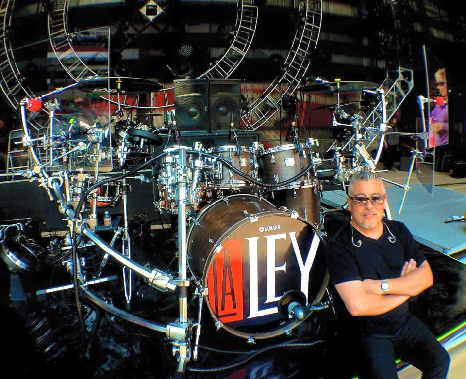 Cultura_BUAP's tweet photo. Convive con Mauricio Claveria , baterista de @LaLeyOficial este 17 de mayo en #RunForRock http://t.co/hbFVthaG2k