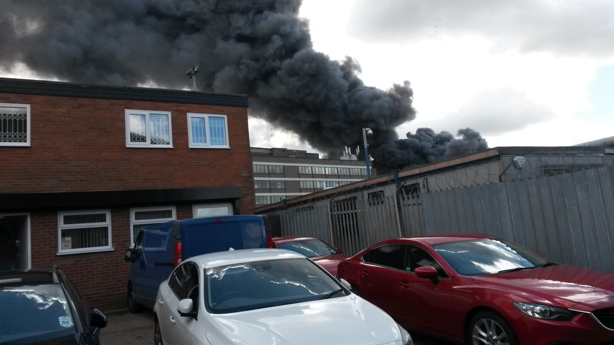 GranadaCranes's tweet photo. Business as usual however restricted access for suppliers &amp; customers due to a large fire at Teknor Apex #OldburyFire http://t.co/Af3MRWryQh