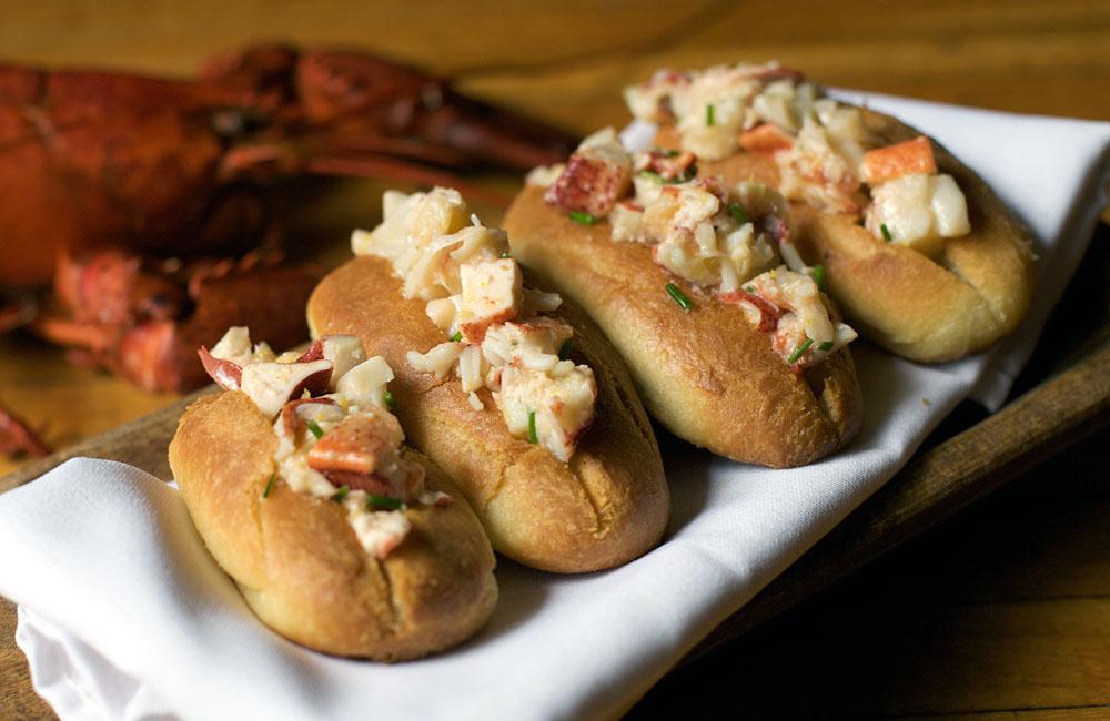 JMillerCatering's tweet photo. Lobster rolls!  what a fun idea and treat for your guests this summer! http://t.co/Z6ZbTg8aY3
