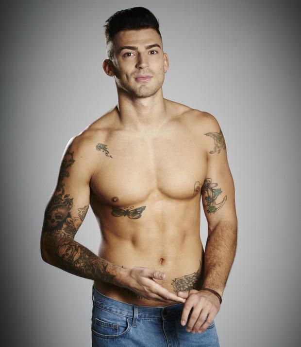 heatworld's tweet photo. He's a newcomer to our #HottestHunks list - congrats @JakeQuickenden! http://t.co/6WlSsyCWBr http://t.co/RWsgLpsQaV