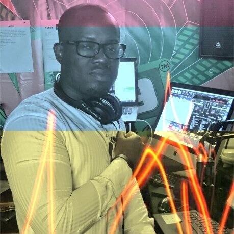 Y1079FM's tweet photo. ✨Crunking Up Ur Fav Hitz In Style ☆⚡♤ 》@GiovaniCaleb💫 ▶#np #Beilive @C_RealMC @ELrepGH #mydmorningradioshow ♐ http://t.co/ThzOO8pYy3 ♐