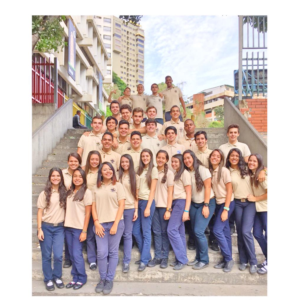 promocsa_xlvi's tweet photo. 5⃣To D🎓💛‼️ http://t.co/3SapHWqaVG