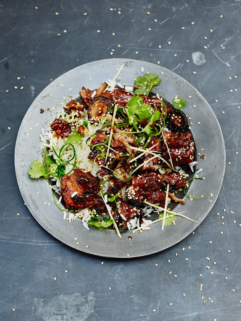 FoodBusker's tweet photo. Sticky Vietnamese Pork Ribs: http://t.co/3iHoi3wTED As seen in @TimeOutLondon's #FoodTubeMag BOOM! http://t.co/X9rHpEYeqI