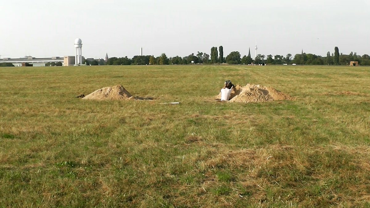 New exhibition “Escape" by @leannewijnsma opening at <a href="/w__hole/">White Hole</a> on Saturday! whitehole.gallery/#leanne-wijnsma | escapism.cc