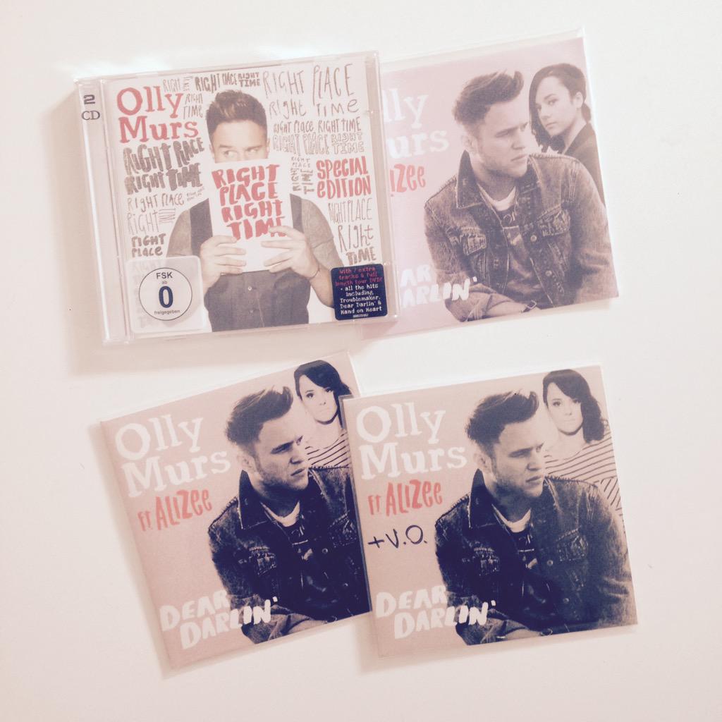 A_PROJEKT's tweet photo. Collection #deardarlin @ollyofficial @alizeeofficiel http://t.co/8owU0xHGVE