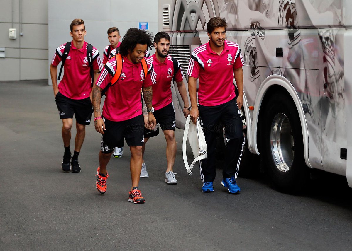 realmadrid's tweet photo. ¡Ya estamos preparados para recibir al Almería! #HalaMadrid #RealMadridvsALM http://t.co/JHyw1EpgYm