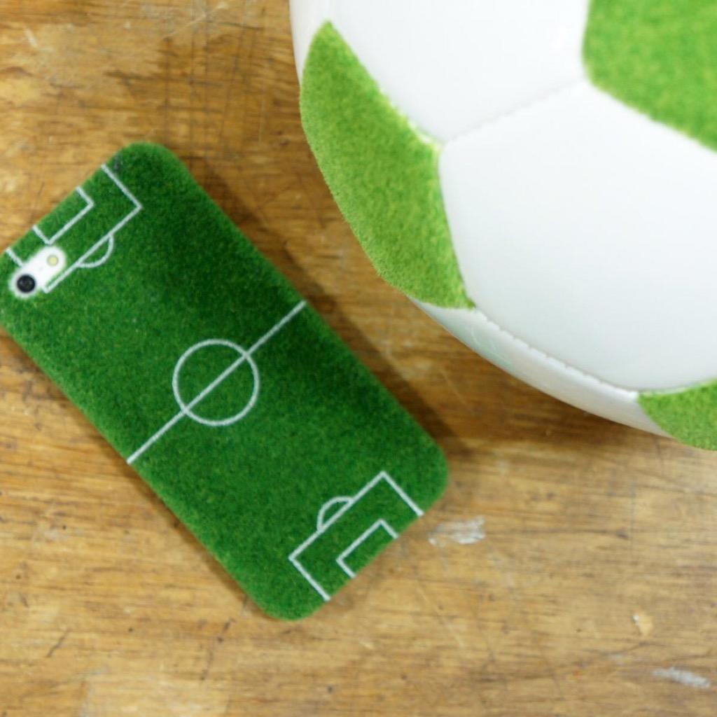 Ag_iino's tweet photo. @srsworks 
from Ag Ltd., a Jp Company. We make the most popular Jp iPhone cases. http://t.co/efFJhb5HCQ http://t.co/ioiJMRlRTg