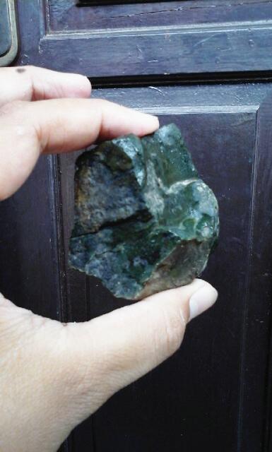 Monterie16's tweet photo. Onix,panca warna,bacan almahera n lumut sumbawa http://t.co/JbEXirLo5l