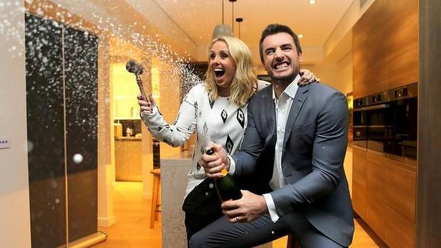 Domaincomau's tweet photo. Incredible finale of #TheBlock! Full coverage here: http://t.co/sflN2EN41J @theage @smh @TheBlock9 #theblockauctions http://t.co/RmjswVvTap
