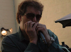 #1daytogo Playing relaxing jazz at our 1st market <a href="/HackneyDStudios/">HackneyDownsStudios</a> is <a href="/JazzHarpTrumpet/">Graham Pike ~ Surreal Filmaker, Musician.</a> bit.ly/1EnJA8n